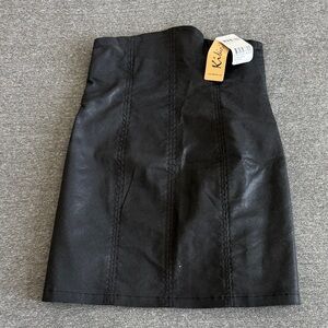Kikiriki Black Pencil Skirt for Women